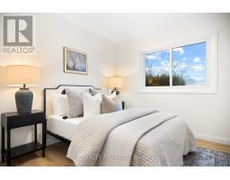 179 VALLEYVIEW DRIVE - 32