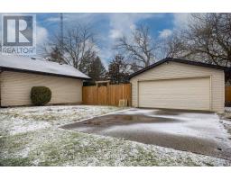 179 VALLEYVIEW DRIVE - 38