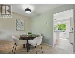 82 - 1990 WAVELL STREET - 10