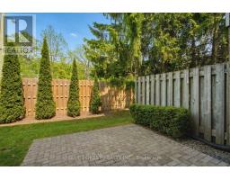 82 - 1990 WAVELL STREET - 39