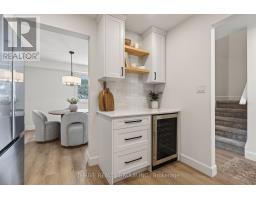 47 - 30 CLARENDON CRESCENT - 13