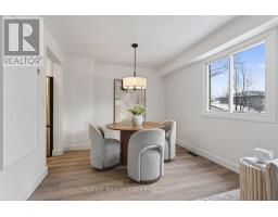 47 - 30 CLARENDON CRESCENT - 15