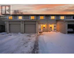 47 - 30 CLARENDON CRESCENT - 2