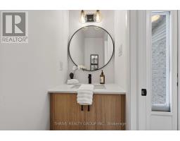 47 - 30 CLARENDON CRESCENT - 21