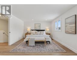 47 - 30 CLARENDON CRESCENT - 23