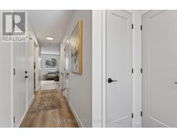 47 - 30 CLARENDON CRESCENT - 7