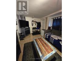 3 - 39 REGINA STREET - 14