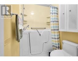 440 BEACHWOOD AVENUE - 16