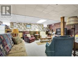 440 BEACHWOOD AVENUE - 19