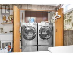 440 BEACHWOOD AVENUE - 21