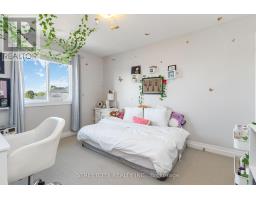 1160 CARDINAL ROAD - 32