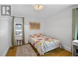 39 THOMAS JANES DRIVE - 22