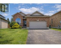 47 HAGERMAN CRESCENT - 3