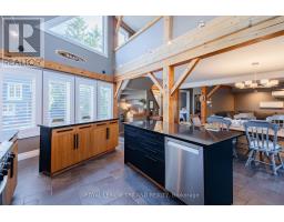 42 LAKESIDE CIRCLE - 22