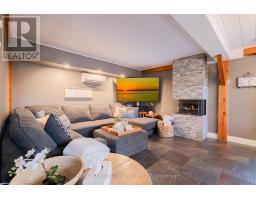 42 LAKESIDE CIRCLE - 3