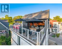 42 LAKESIDE CIRCLE - 42