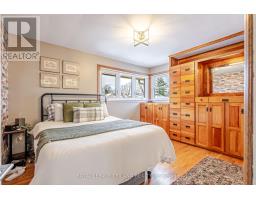 231 THAMES CRESCENT - 14