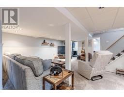 231 THAMES CRESCENT - 19