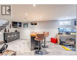 231 THAMES CRESCENT - 21