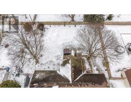 231 THAMES CRESCENT - 34