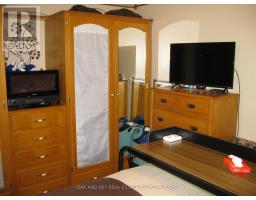 121 - 2189 DUNDAS STREET E - 25