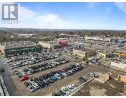 223 - 600 HYDE PARK ROAD - 37