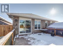 72 ASHBERRY PLACE - 39