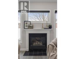 66 - 601 GRENFELL DRIVE - 11