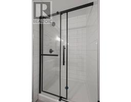 66 - 601 GRENFELL DRIVE - 25