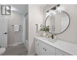 66 - 601 GRENFELL DRIVE - 29