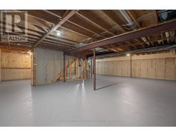 66 - 601 GRENFELL DRIVE - 33