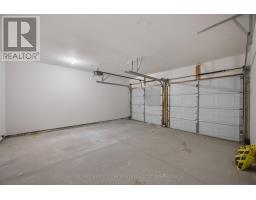 66 - 601 GRENFELL DRIVE - 36