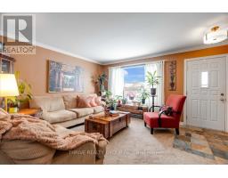 55 BRECKENRIDGE CRESCENT - 3