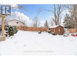 55 BRECKENRIDGE CRESCENT - 32