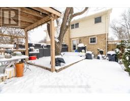 55 BRECKENRIDGE CRESCENT - 34