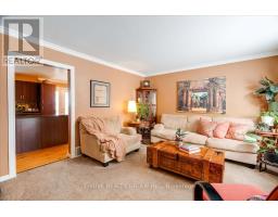 55 BRECKENRIDGE CRESCENT - 4