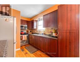 55 BRECKENRIDGE CRESCENT - 9