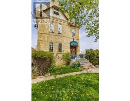 136 ELMWOOD AVENUE E - 3