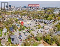 136 ELMWOOD AVENUE E - 33