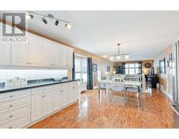 530 HIGHVIEW DRIVE - 16