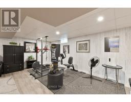 530 HIGHVIEW DRIVE - 29