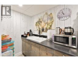 530 HIGHVIEW DRIVE - 34