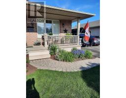 530 HIGHVIEW DRIVE - 47