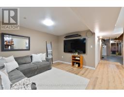 264 SIMPSON CRESCENT - 32