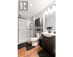 18 PEACH TREE BOULEVARD - 40