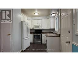 8 - 45 GATEWOOD PLACE - 6