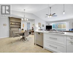 35 - 1241 BEAVERBROOK AVENUE - 13