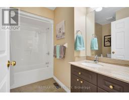 35 - 1241 BEAVERBROOK AVENUE - 26