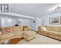 35 - 1241 BEAVERBROOK AVENUE - 31