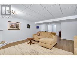 35 - 1241 BEAVERBROOK AVENUE - 32